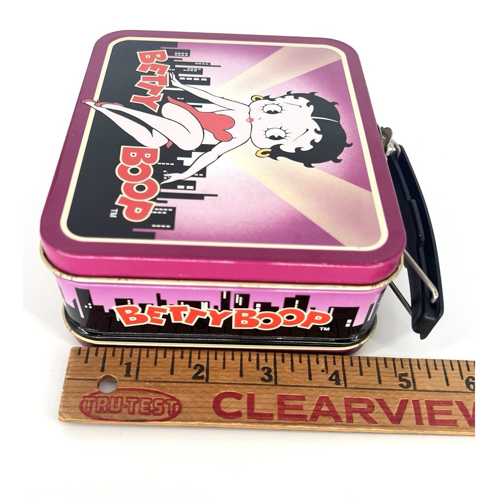 Vintage '97 Classic Betty Boop Light Switch Cover & Spotlight Metal Lunchbox Set - Picture 12 of 12